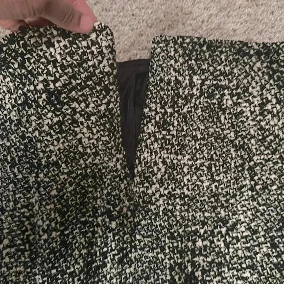 Size 8 Cynthia Steffe Skirt Black/White Wool Cotton Blend Black Lining - Picture 7 of 12